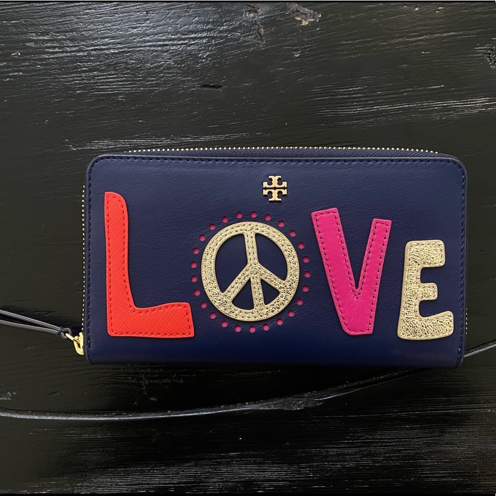 Tory Burch Peace Zip Continental Wallet in Navy Sea